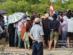 Ribuan Nelayan Bangkalan Rayakan Tradisi Petik Laut