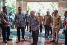 Usung Tema Think Customer, BRI Region 12 Surabaya Beri Kado Istimewa untuk Nasabah