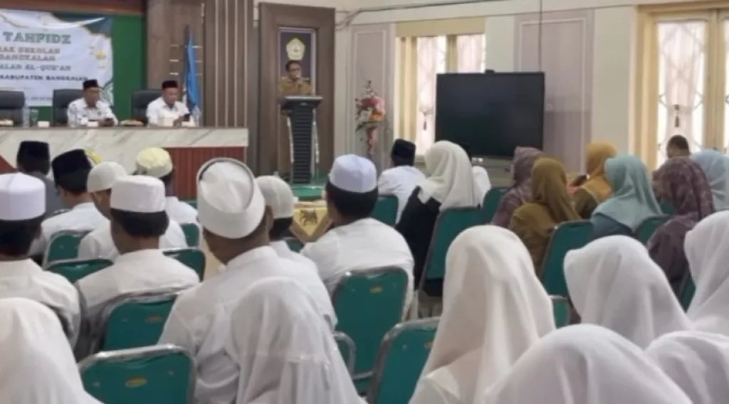 Tinggalkan Kebiasaan Konvoi SMAN 1 Bangkalan Adakan Istighosah